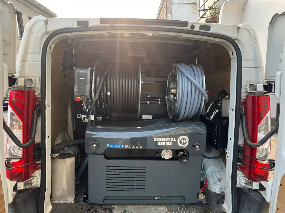 debouchage canalisation machine professionnelle
